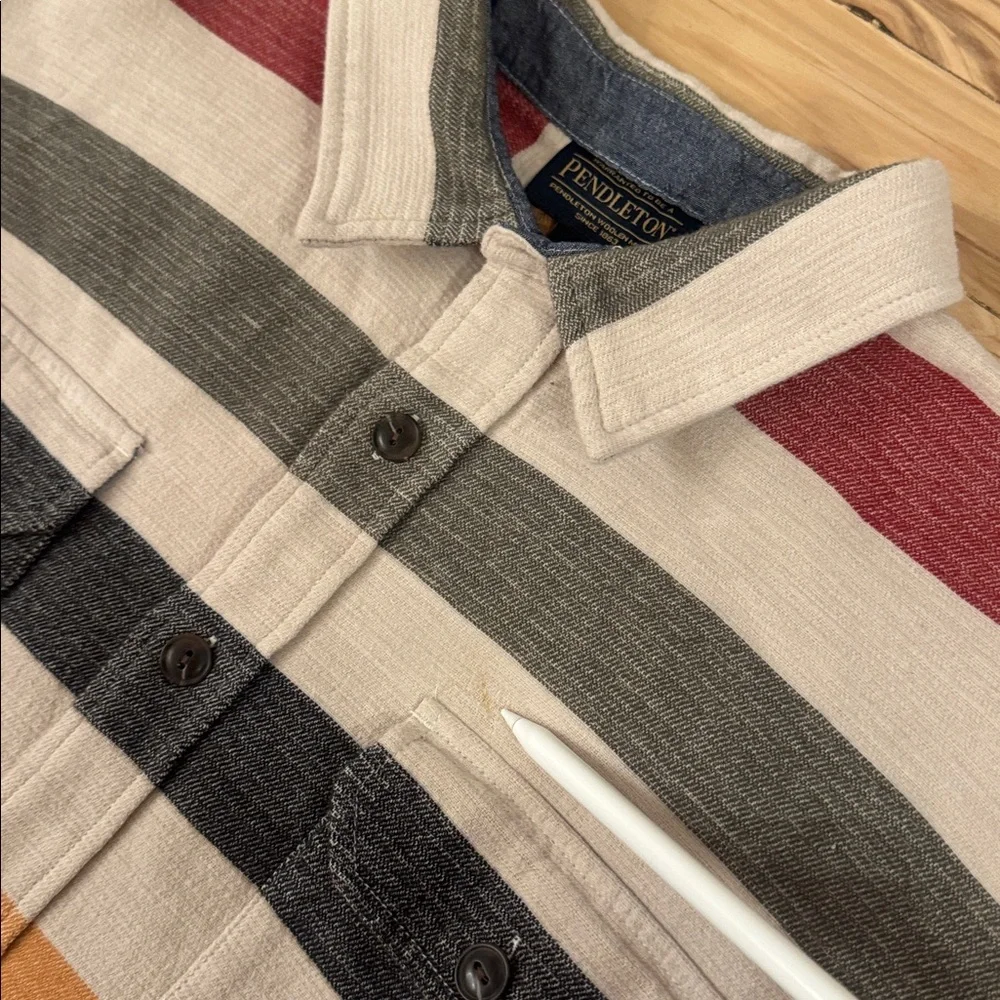 Pendleton Men's Driftwood Cotton Chamois Shirt featuring a multi-color L - Picture 6 of 8